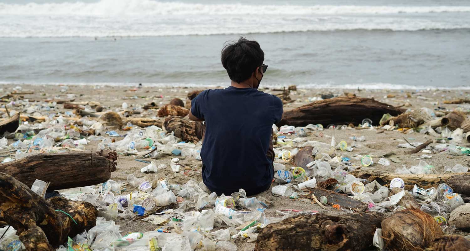 Ocean pollution - plastique - pollution plastique - ATTITUDE